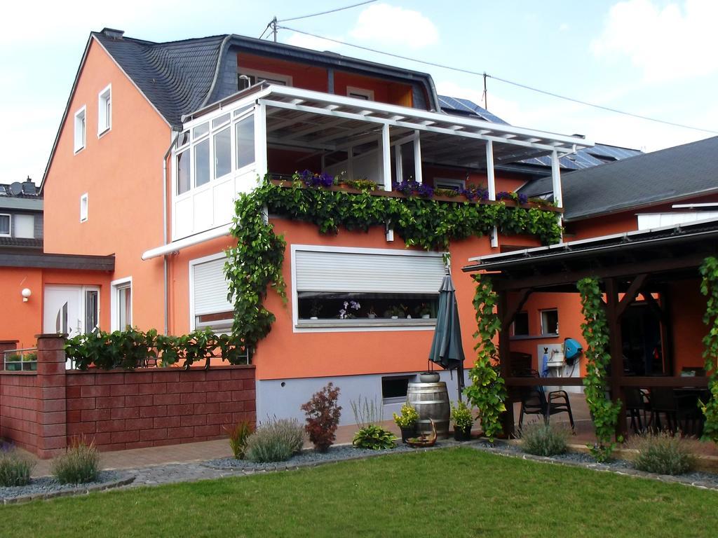 Ferienweingut Rainer Beitzel Hotel Kröv Exterior foto