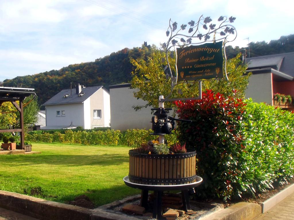 Ferienweingut Rainer Beitzel Hotel Kröv Exterior foto